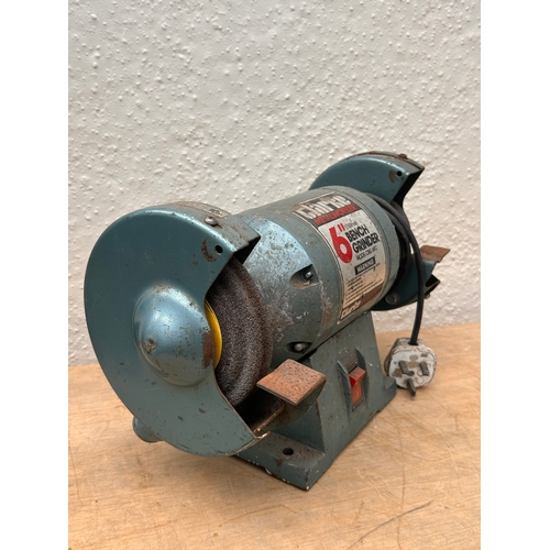 709 - Used in working order Clarke Six inch dual Bench Grinder.