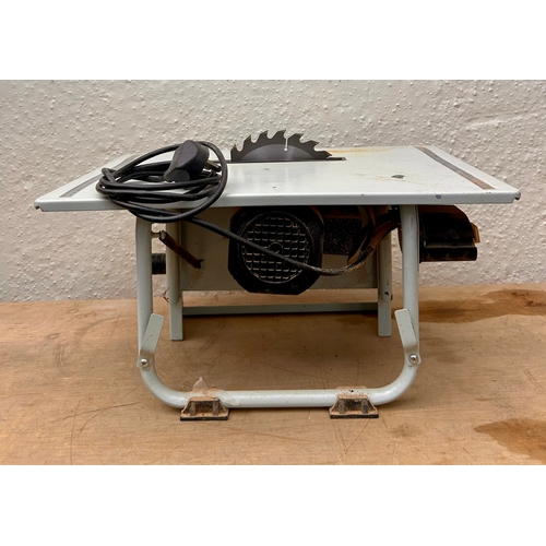 710 - Used in working order 240volt Mac Allister table saw