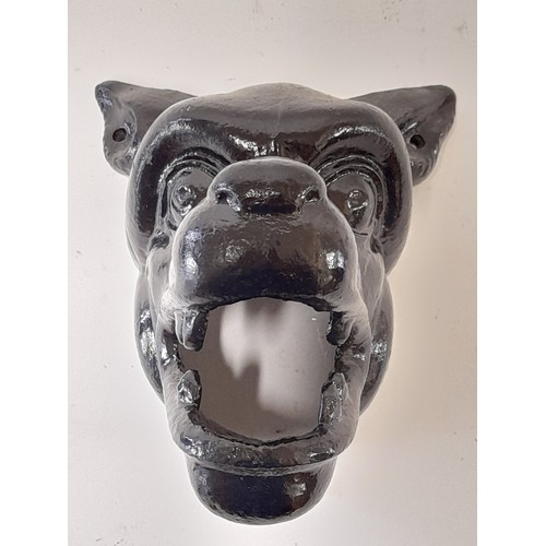 607 - Cast Metal Dog Mask for wall mounting, 17cm wide x 17cm high