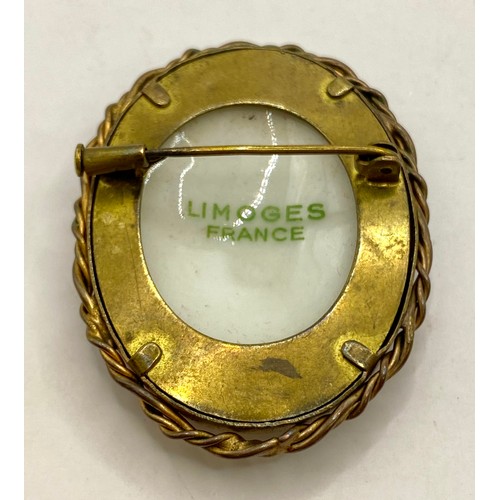 496 - Set of Four Ceramic French Limoges Cameo Brooches. Largest 6cm x 4.5cm (4)