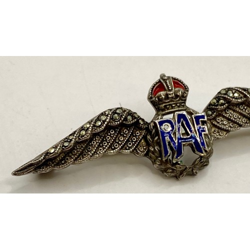 639 - Vintage WWII RAF Sterling Silver Sweetheart Badge. 5cm Length