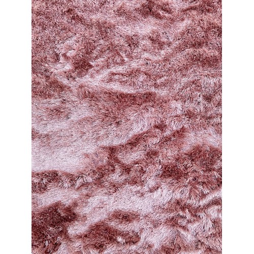 98 - Brand New Glamour / Shimmer Blush Colour Ground Rug 150cm x 80cm