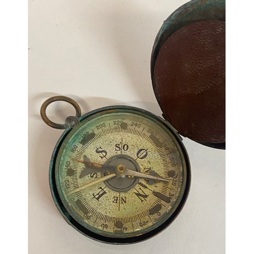 348 - Vintage ‘Armee Belge’ Belgian Military Compass in Brass Case 7.5cm x 6cm x 1.5cm