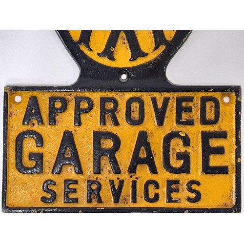 689 - Heavy cast metal AA Sign 'APPROVED GARAGE SERVICES' 23cm x 28cm