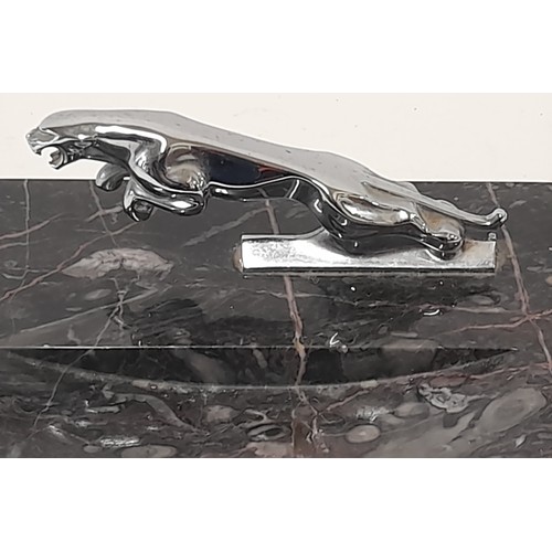 690 - Collectable Automotive Jaguar cars Marble Ashtray with Chrome Jaguar mount, 18cm x 15cm x 6cm