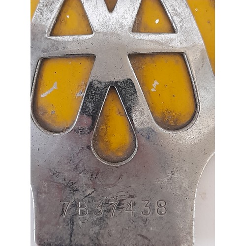 698 - 4 x Vintage AA Car Badges