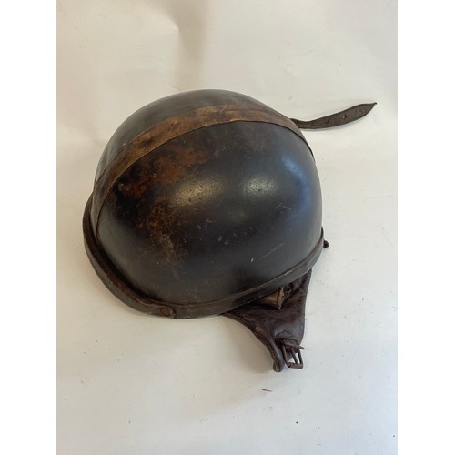 138 - Vintage Leather Motorcar / Motorcycle Helmet / Hat.