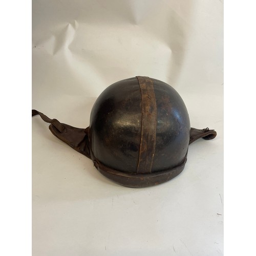 138 - Vintage Leather Motorcar / Motorcycle Helmet / Hat.