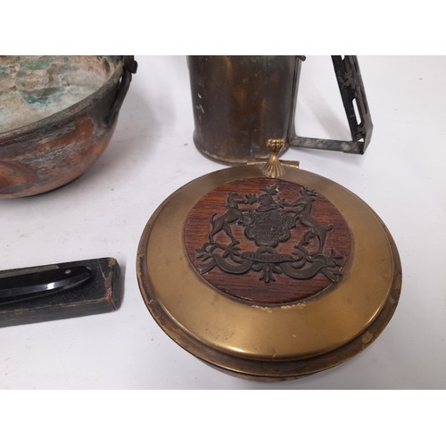 683 - 5 Mainly Brass and Copper Collectables to include Blow Lamp, Ornament, dust pan etc    (5)