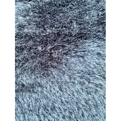 700 - Brand New Indulgence Circle Ground Rug in Charcoal Colour. 133cm Diameter