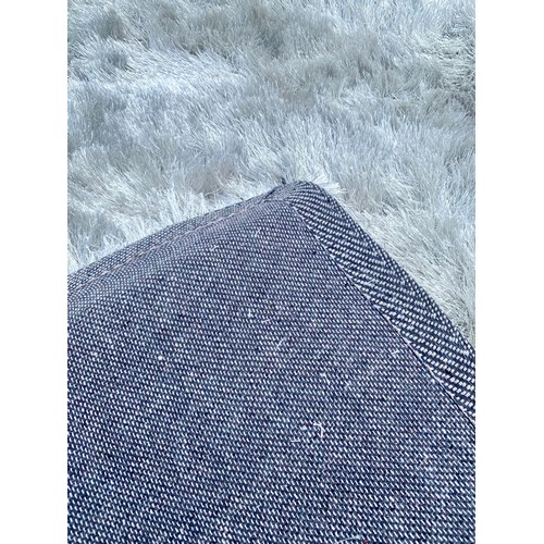 712 - Brand New Glamour / Shimmer Silver Colour Ground Rug 150cm x 80cm