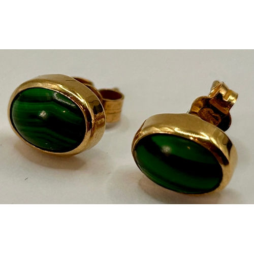 124 - 9ct Gold Earrings With Malachite Stones. 2grams.