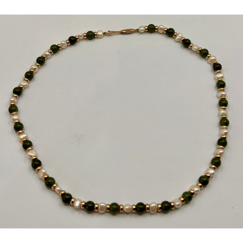 129 - 9ct Gold Jade/Pearl Necklace. 42.5cm.