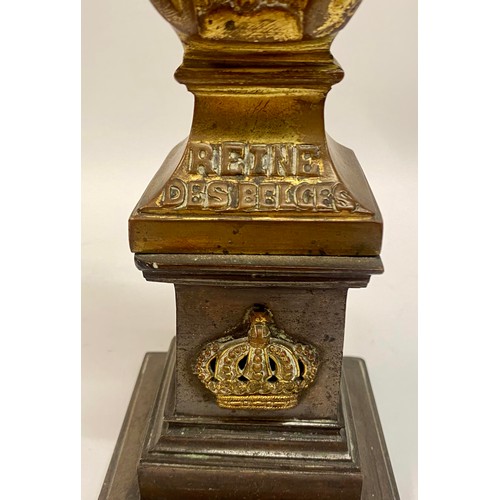 438 - Antique Pair of Continental Bronze Busts. Reine Des Belges and Leopold. I. Roi Des Belges Raised on ... 