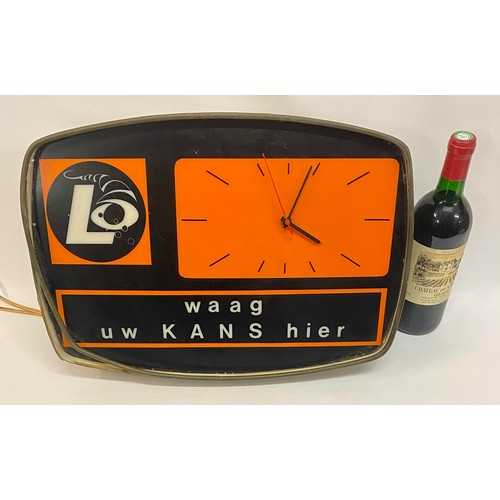 441 - Vintage Continental Orange and Black Waag uw KANS Hier Advertising Clock Light Board 45cm x 31.5cm x... 