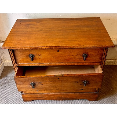 6A - Vintage Chest Of Three Drawers . 90cm x 47cm x 81cm.