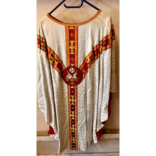 1182 - Silver/White Clergy Gothic Vestment.