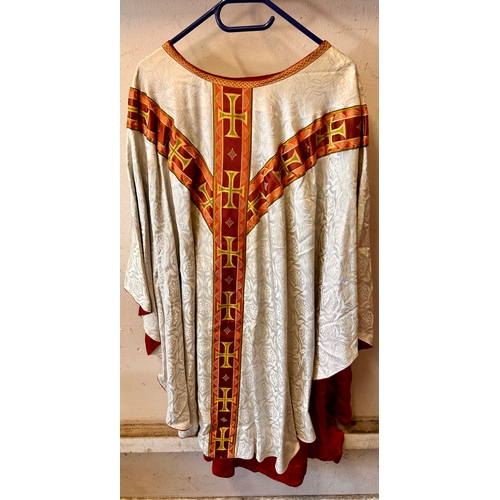 1182 - Silver/White Clergy Gothic Vestment.