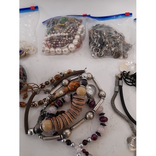 113 - Quantity of Dress Jewellery