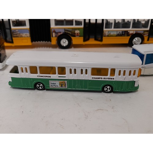 173 - 4 x Toy/collectors busses, bendy bus 38cm long