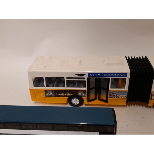 173 - 4 x Toy/collectors busses, bendy bus 38cm long