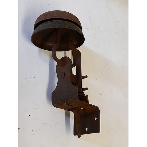 195 - Vintage 2 Hammer Shop Door Bell, 22cm high and a smaller one (2)