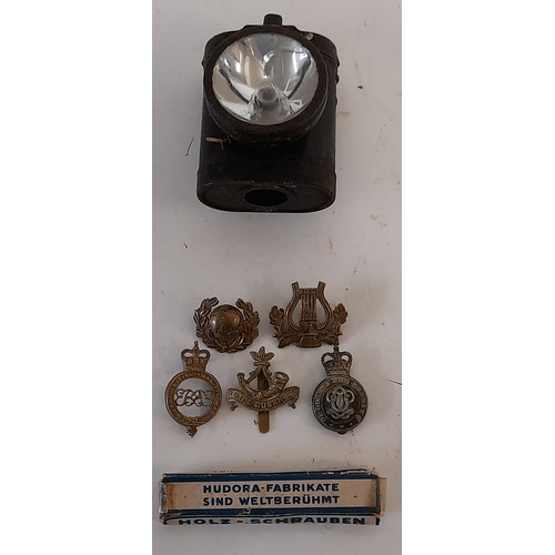 212 - 5x Vintage British Army Cap Badges with a Vintage Period Cycle Lamp and Box of Screws.       (7)