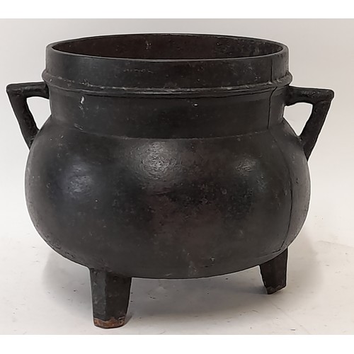 149 - Cast Iron Pot belly Pot on 3 Legs and with 2 handles, holes to base, 25cm dia x 20cm high