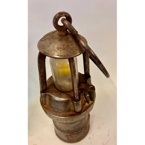 255 - Vintage Metal Hanging  Miners Lamp. 27cm x 11cm.