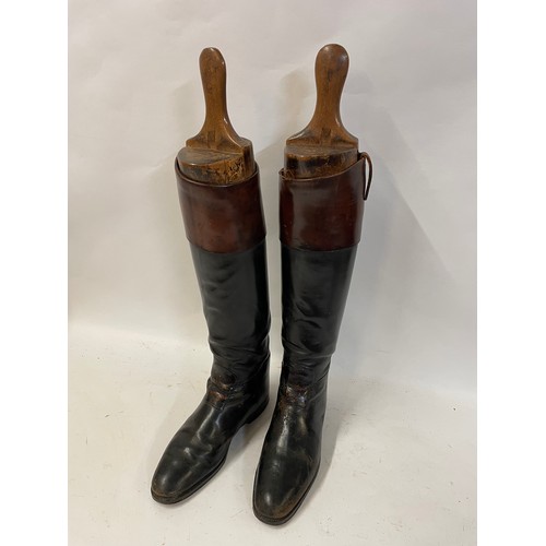 400 - Pair Of Horris Batten Hunting Boots With Wood Trees.