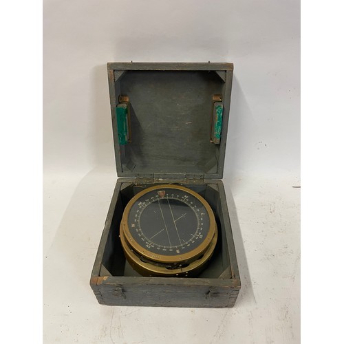 406 - WW2 RAF  Type P4A  Air Ministry Aircraft Compass In Wood Transport Case.