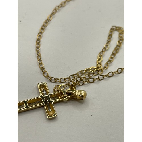 413 - 9ct Gold With Small Diamond Cross On A 9ct Gold Chain.
1.6g