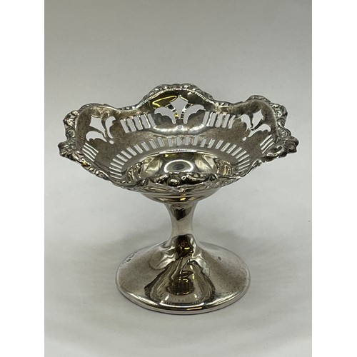 414 - Silver Hallmarked Footed Bon Bon Dish With Perched Decoration. 10cms Diameter X 6.5 cms High 30g