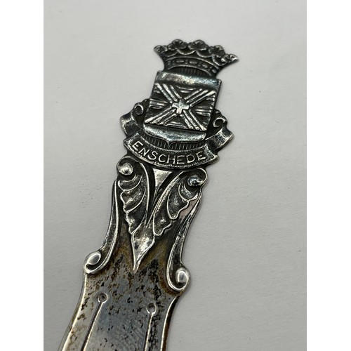 425 - Silver Bookmark. 