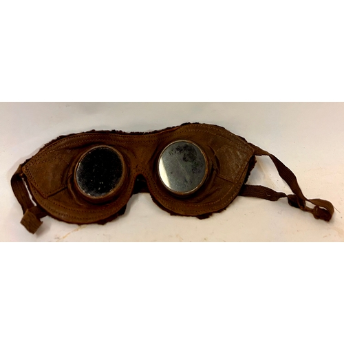 521 - Pair Of WW1/WW2 Aviation Flying Googles, Possibly Japanese?. 20cm x 8cm.