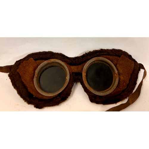 521 - Pair Of WW1/WW2 Aviation Flying Googles, Possibly Japanese?. 20cm x 8cm.