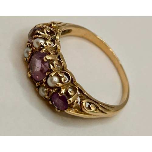 1 - 9Ct Gold Antique Style  Set Ruby / Garnet  Ring Size p, 2.80Grams.