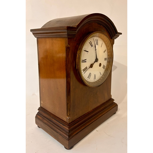 30 - Wooden Cased Mantle Clock. 31cm x 23cm x 14cm.