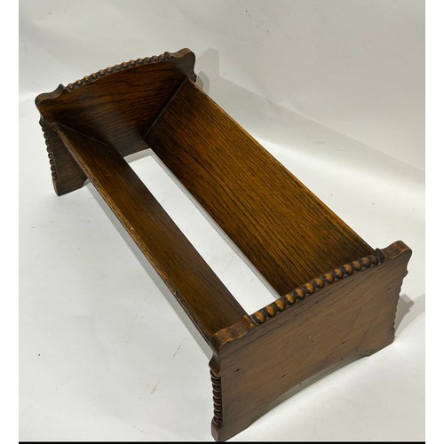 206 - Vintage Wooden Book Trough. Measures 41x22cm