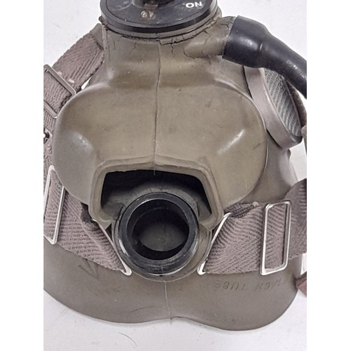 97 - RAF Type Oxygen Mask with Broad Arrow size Small