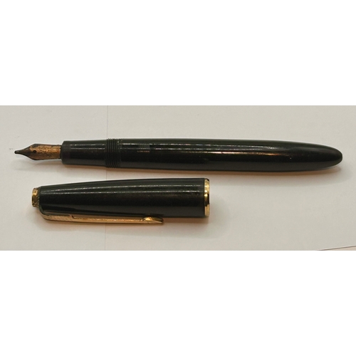 216 - Vintage Parker Fountain Pen With 14Ct Gold Nib. 12.5cm.