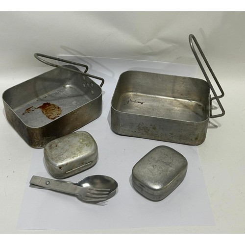 140 - British Army WW2 x2 Mess tins, both Dated 1940 along with x 2 1945 dated soap tins and a spoon and f... 