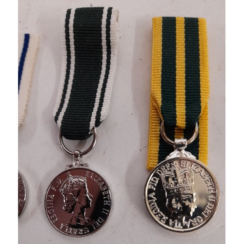 175 - 5 x Miniature Medals