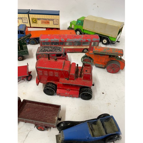 428 - Quantity Of Vintage Dinky Di-Cast Toy Vehicles (Box)