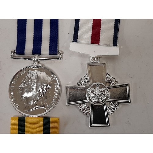 370 - 4 x Copy Military Medals