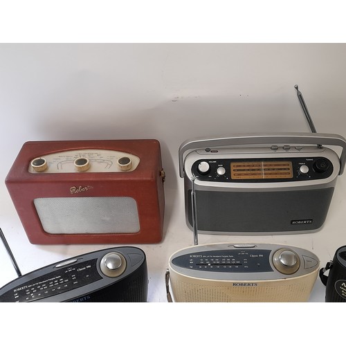 283 - 5 x Vintage Roberts Radios and a Vintage Sony Radio