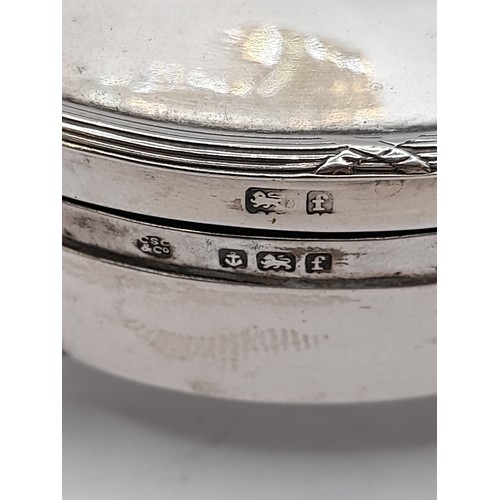 516 - Silver Hallmarked Oval Trinket Box on 4 legs, 41.3 grams