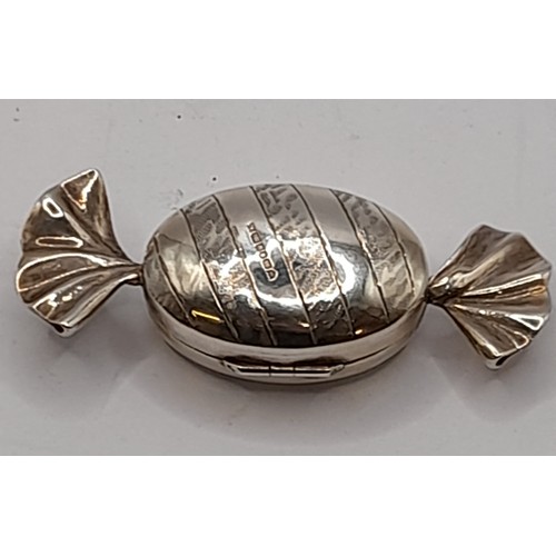 518 - Silver Hallmarked novelty Sweet Shaped Trinket Box, 17.2 grams