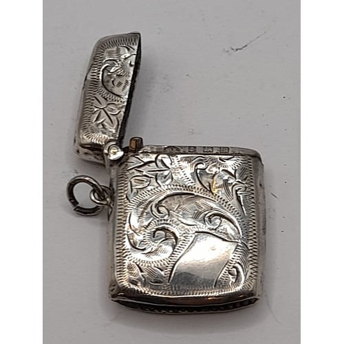 524 - Silver Hallmarked Vesta Case, 11.7 grams