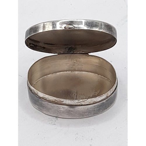 535 - Silver Hallmarked, Pill box, 5.7grams